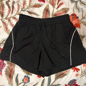 lululemon lightweight license to train shorts black 8